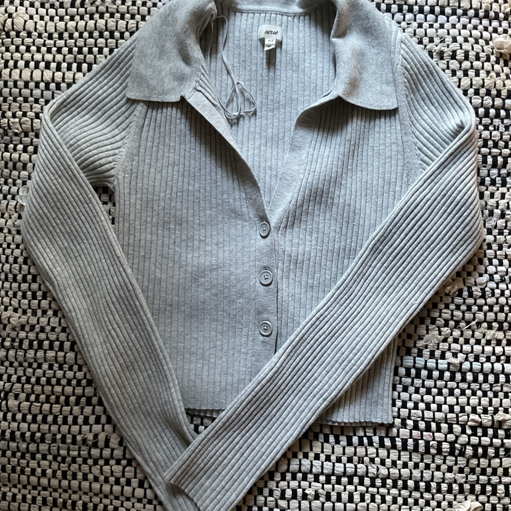 Aerie Heather Gray Ribbed Cardigan. Like new only worn once